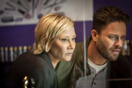 Frame che raffigura Anne Heche.