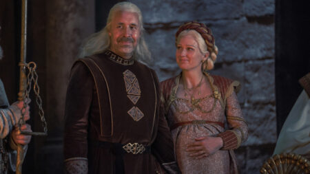 Viserys e Aemma Targaryen in una scena di House of the Dragon