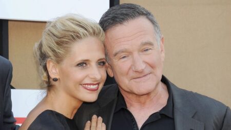 Sarah Michelle Gellar su Robin Williams: “La sua morte mi spinse a prendermi una pausa dalla recitazione” Sarah Michelle Gellar e Robin Williams