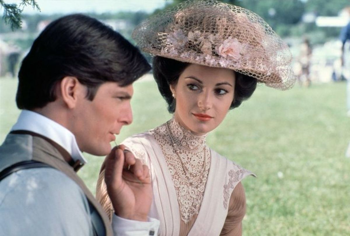 Christopher Reeve e Jane Seymour in una romantica scena di Ovunque nel tempo