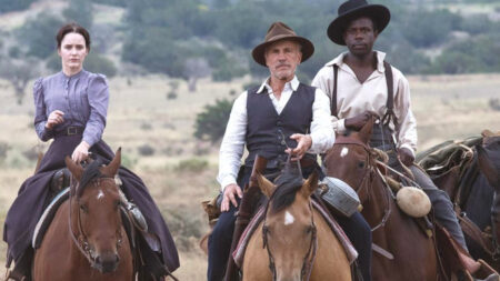 Dead for a dollar, recensione: Walter Hill torna al western una immagine di Dead for a dollar
