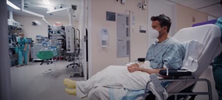 Frame che ritrae Ryan Reynolds