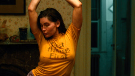 Una scena dal film Monica, presentato al Festival di Venezia 2022.