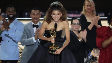 Zendaya vince l'Emmy 2022 come miglior attrice in una serie drammatica