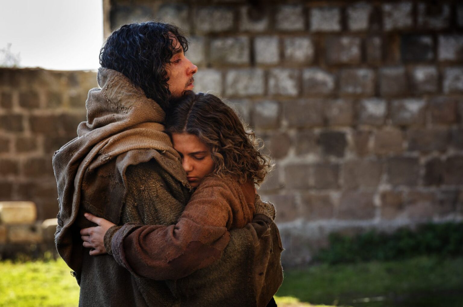 Margherita Mazzucco e Andrea Carpenzano in Chiara