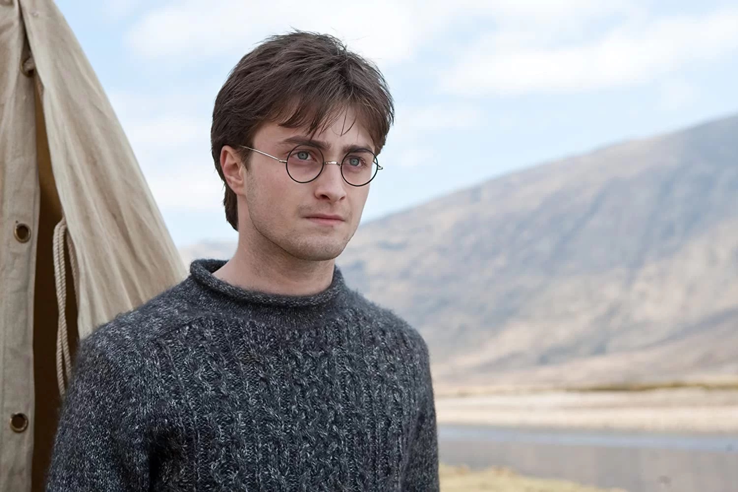 Harry Potter, il consiglio di Daniel Radcliffe per la serie tv: “Lasciateli bambini…”