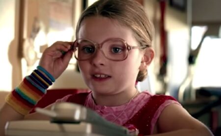 Frame che ritrae Abigail Breslin in Little Miss Sunshine