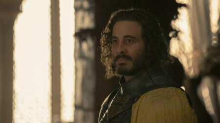 Ser Harwin Strong in una scena di House of the Dragon