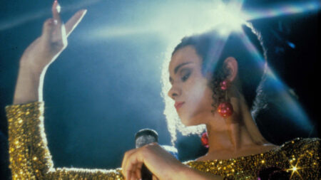 Jaye Davidson ne La moglie del soldato