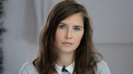 Amanda Knox e Raffaele Sollecito, la foto a Gubbio che è diventata virale Amanda Knox
