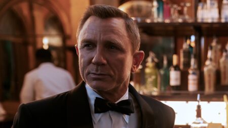 Daniel Craig