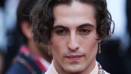 Damiano David, i tifosi della Lazio rispondono al cantante dei Maneskin: “Perizoma e tacco alto…” (FOTO) Damiano David dei Maneskin