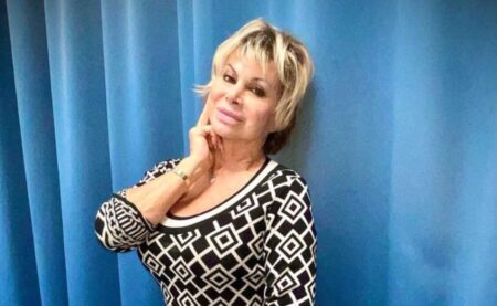 Carmen Russo, la sua caduta al matrimonio di Francesca Cipriani è virale (VIDEO) Carmen Russo