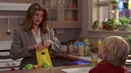 Kirstie Alley è morta, la star di Senti chi parla aveva 71 anni Kirstie Alley