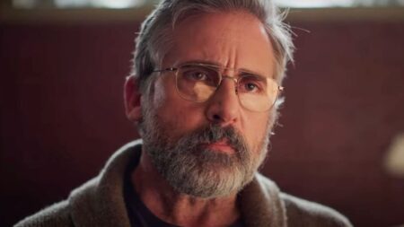 Frame che ritrae Steve Carell in The Patient