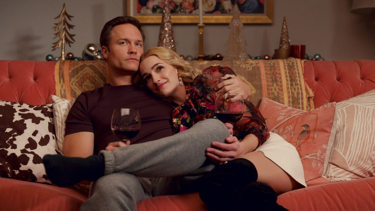 Brianne Howey e Scott Porter in Ginny & Georgia 2