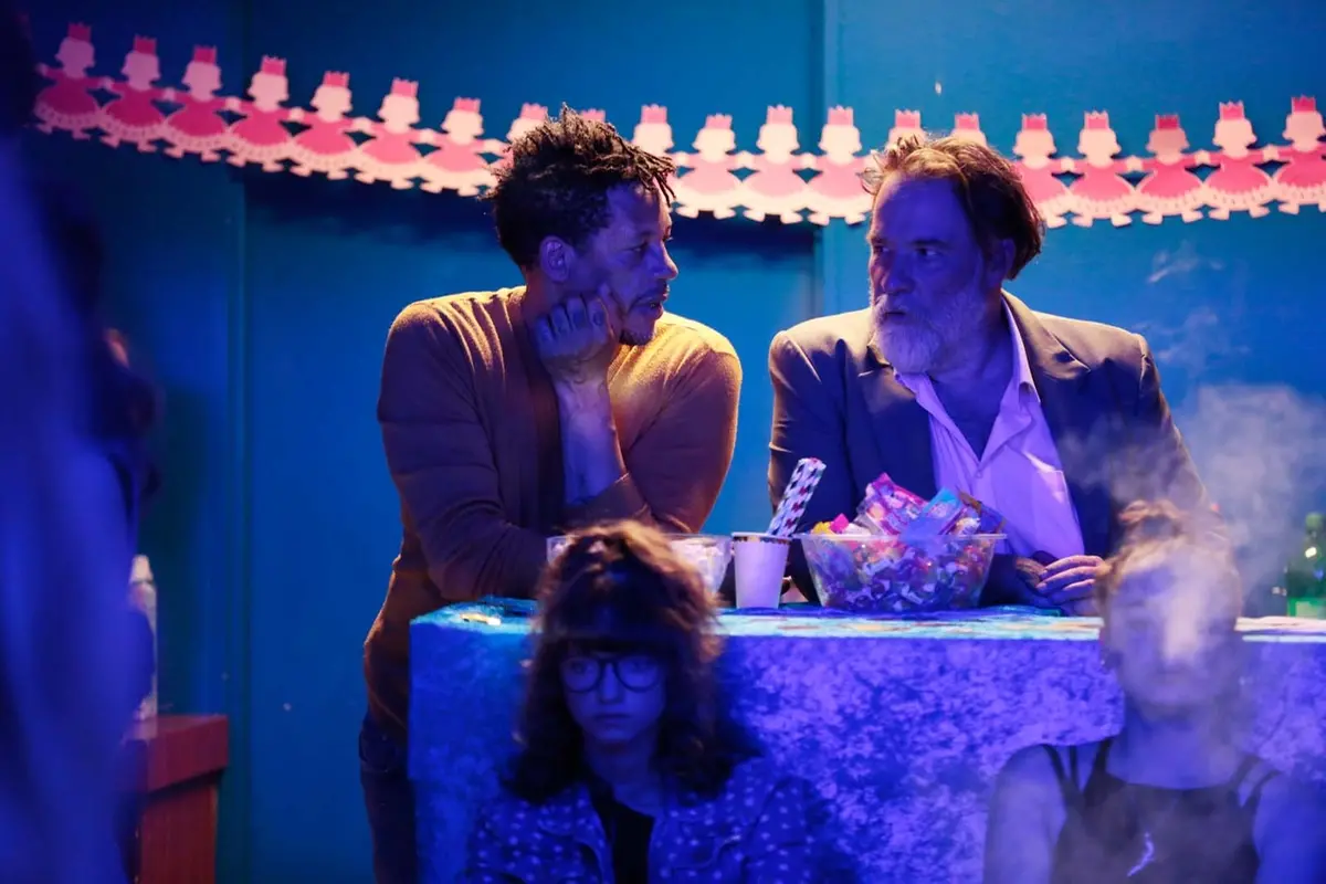 Una scena di A letto con Sartre