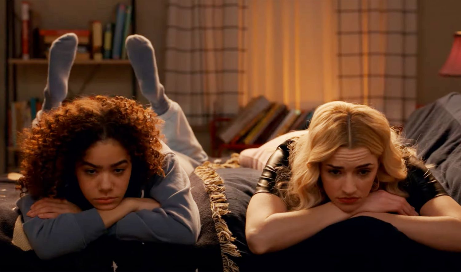 Brianne Howey, Antonia Gentry