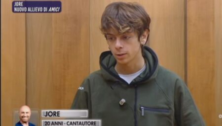 Amici 22, le anticipazioni della puntata del 29 gennaio: due alunni lasciano la scuola Jore di Amici 22