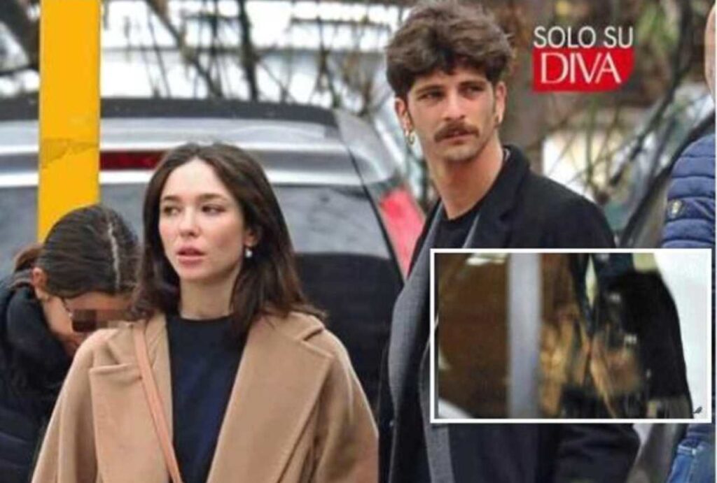 Matilda De Angelis bacia Alessandro De Santis