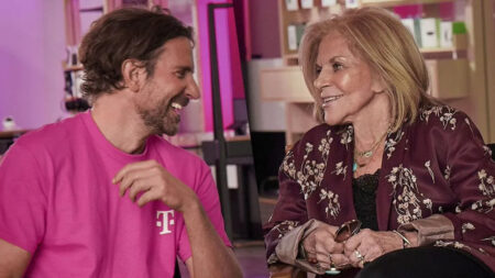 Bradley Cooper preso in giro da sua madre in uno spot del Super Bowl: “Sembri un fenicottero” Bradley Cooper