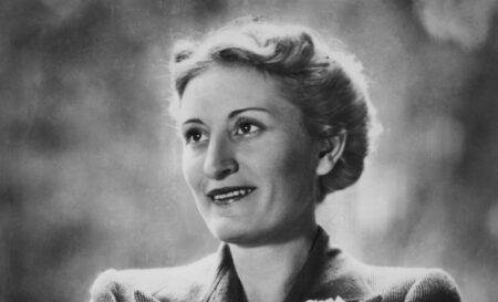 Edda Ciano, l’intervista su Benito Mussolini: “Avrebbe potuto salvare Galeazzo e farsi uccidere” Edda Ciano