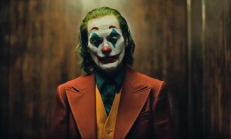Joker 2: tensioni sul set tra la produzione e le comparse Frame che ritrae Joaquin Phoenix in Joker