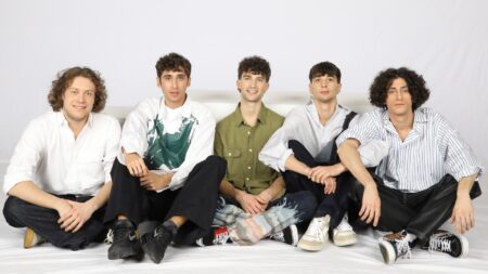 Straguzzo, cosa significa la parola fatta dire ad Amadeus dai Colla Zio a Sanremo 2023