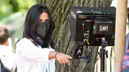 The Watchers, la data di uscita del primo thriller della figlia di Shyamalan Fotografia che ritrae Ishana Night Shyamalan