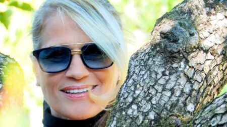 Heather Parisi risponde alla figlia Jacqueline Luna sul fidanzato Ultimo: “Cerca like in più!” Heather Parisi