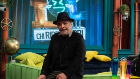 Nino Frassica mandò “un camion di panettoni” a sua madre: ecco perché Nino Frassica