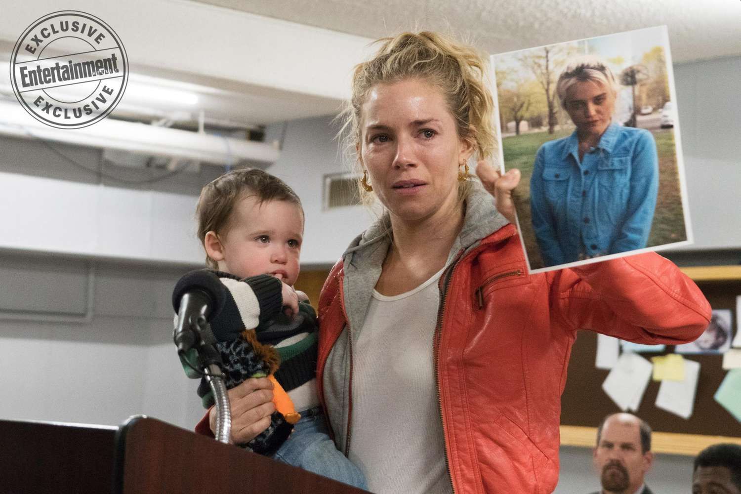 Sienna Miller nel film American Woman