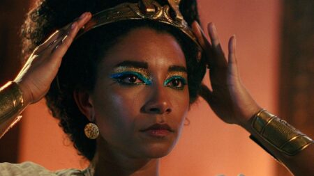 Cleopatra nella serie Netflix