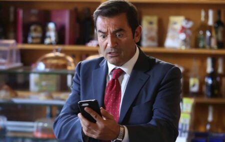 Frame che ritrae Max Giusti