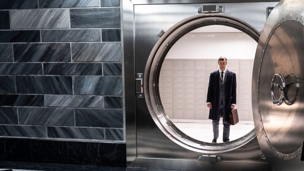 Kim Rossi Stuart in una scena della serie tv di Prime.