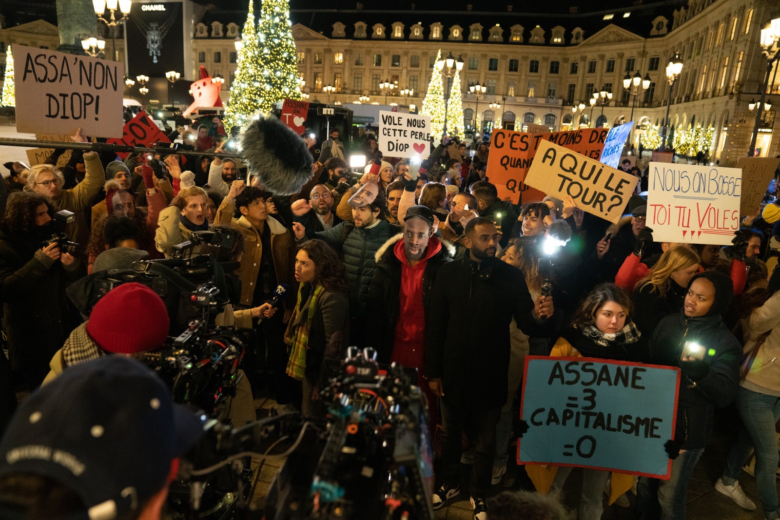 Una scena di Lupin Parte 3 su Netflix.