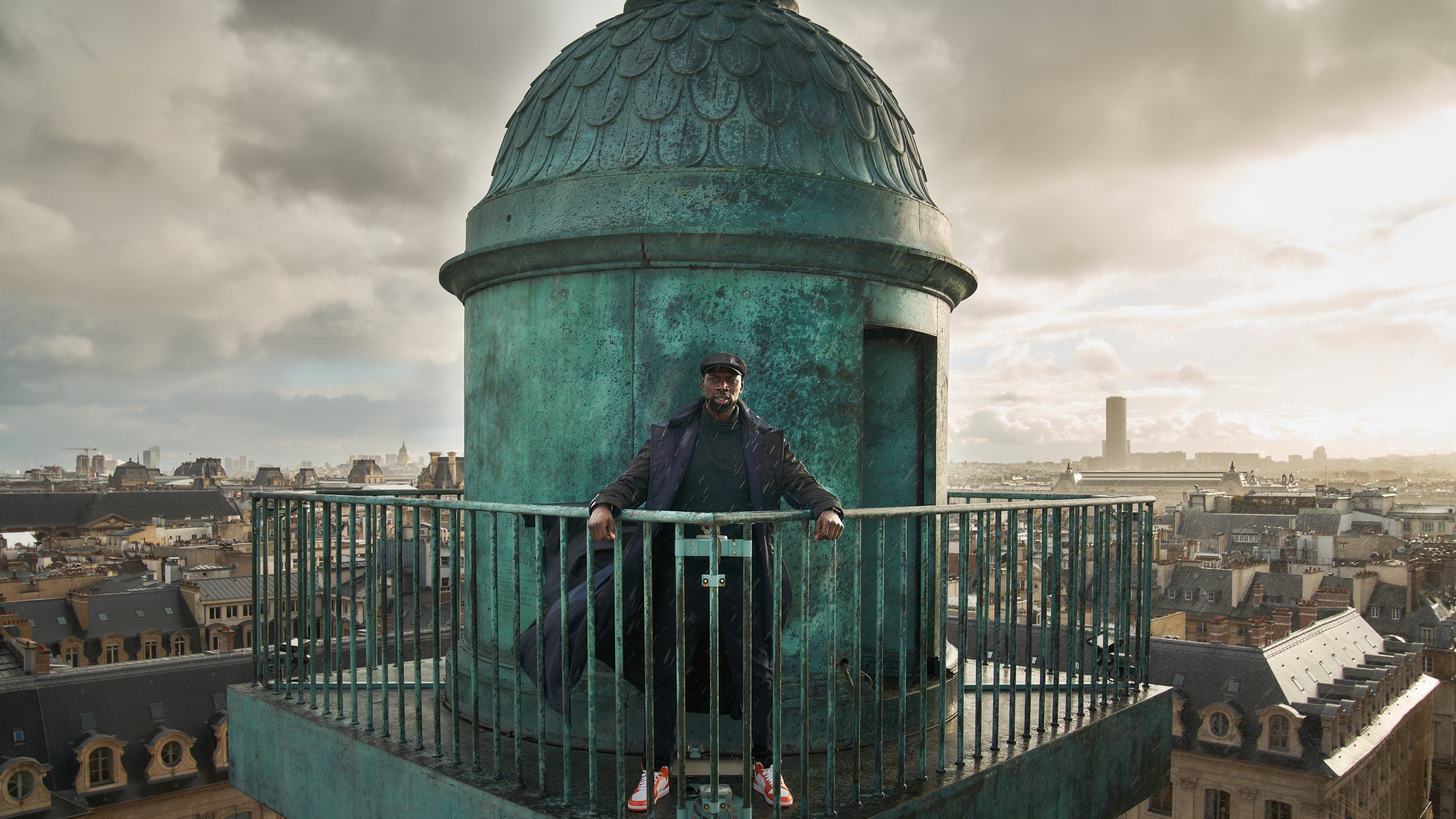 Omar Sy in una scena di Lupin Parte 3.