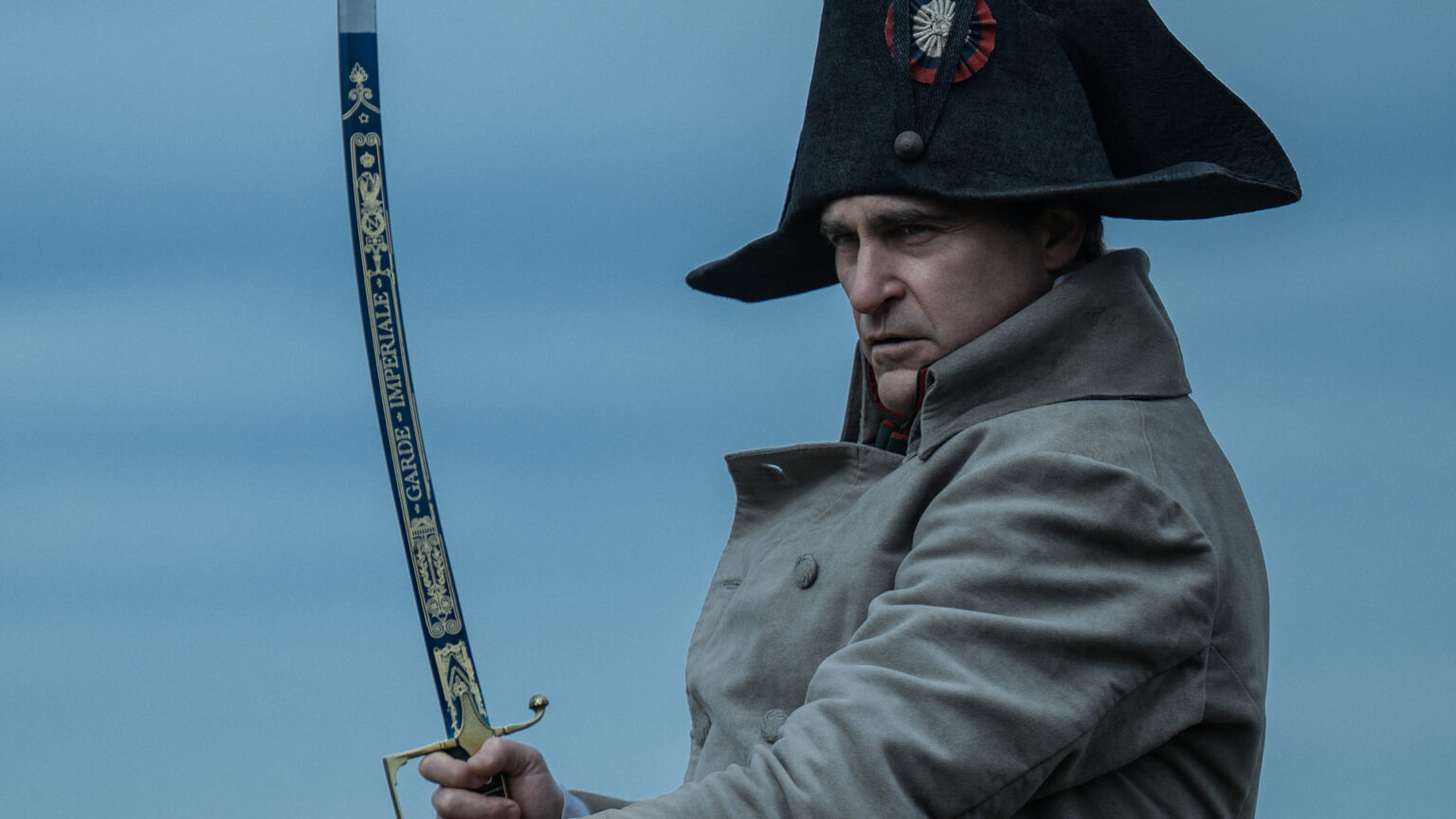 12 migliori film da vedere al cinema a novembre 2023 Joaquin Phoenix nel film Napoleon