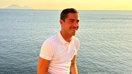 Tommaso Zorzi, cosa ha avuto alla gamba (non era trombosi)