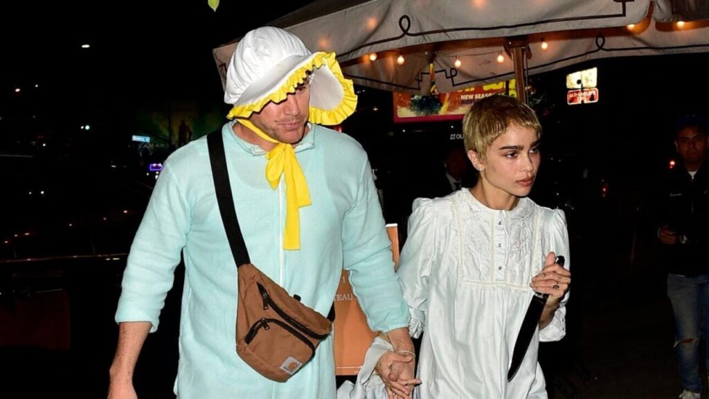 Channing Tatum e Zoe Kravitz fidanzati ad Halloween (con costume diabolico) Zoe Kravitz e Channing Tatum durante un parti di Halloween.