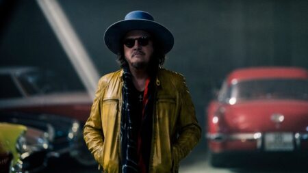 Zucchero Sugar Fornaciari, la recensione del doc sul bluesman emiliano Zucchero Sugar Fornaciari, la recensione del doc sul bluesman emiliano