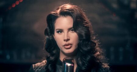 Lana Del Rey accusata di stregoneria, la sua risposta all’influencer cristiana Una foto di Lana del Rey