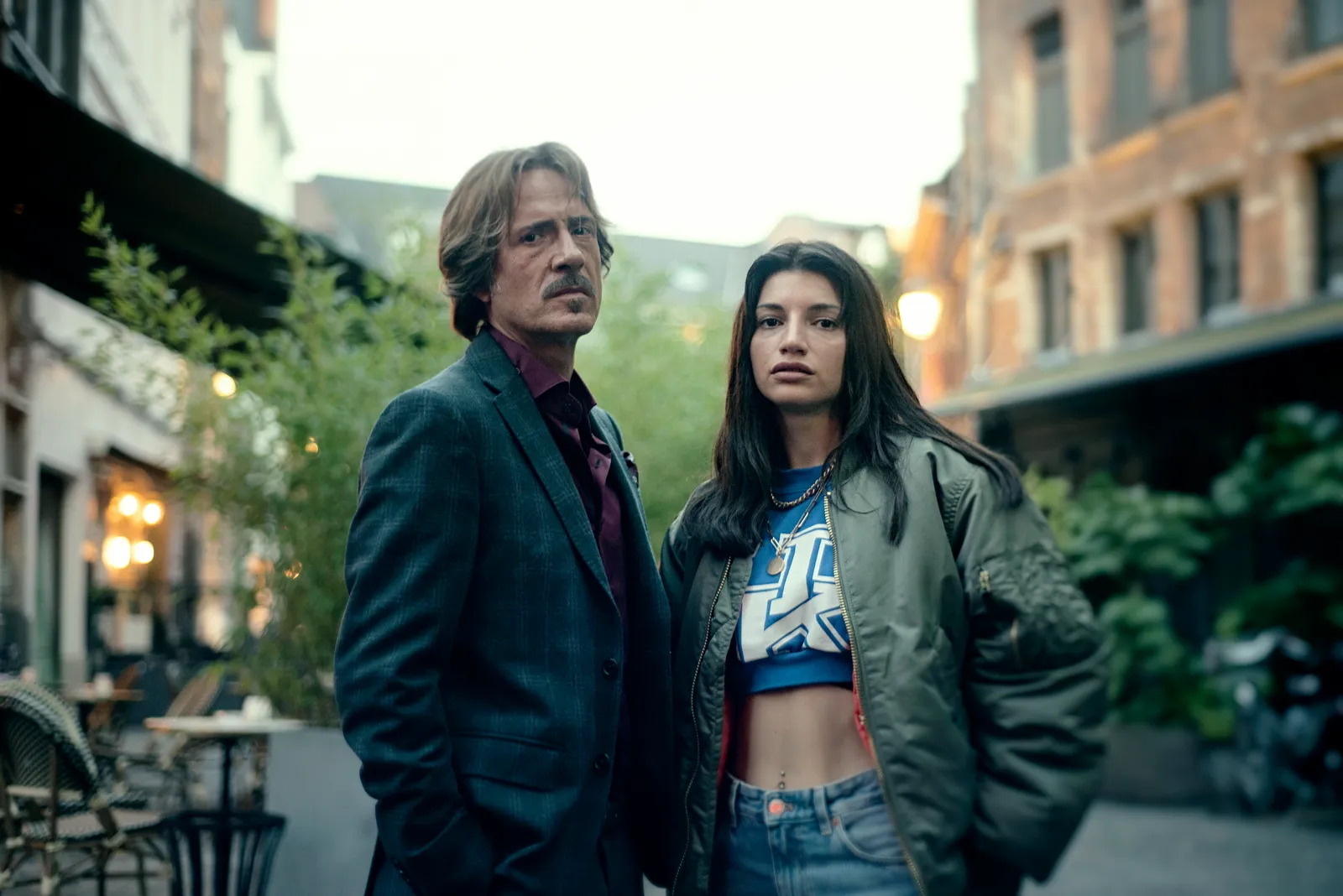 Gianmarco Tognazzi e Carlotta Antonelli in una scena della serie TV