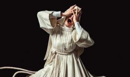 Sorella Morte, la recensione del nuovo horror di Paco Plaza su Netflix Una scena di Sorella Morte