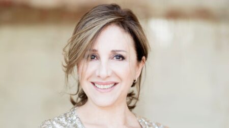 Chi è Carla Signoris, la moglie di Maurizio Crozza