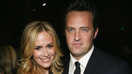 Matthew Perry e Sarah Paulson