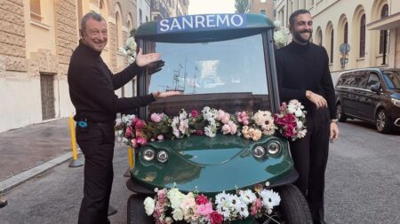 Sanremo 2024, Marco Mengoni sarà co-presentatore e super ospite Sanremo 2024, Mengoni co-presentatore