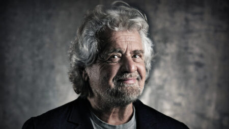 Un'immagine di Beppe Grillo.