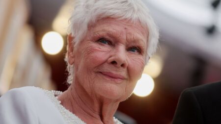 Judi Dench nuda su Facetime con Ben Wishaw per errore: “Era sconvolto” Judi Dench