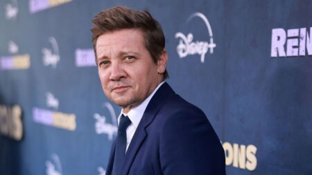 Jeremy Renner torna a recitare dopo l’incidente, sarà in una serie tv? Jeremy Renner